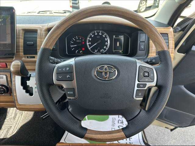 HIACE van 4WD