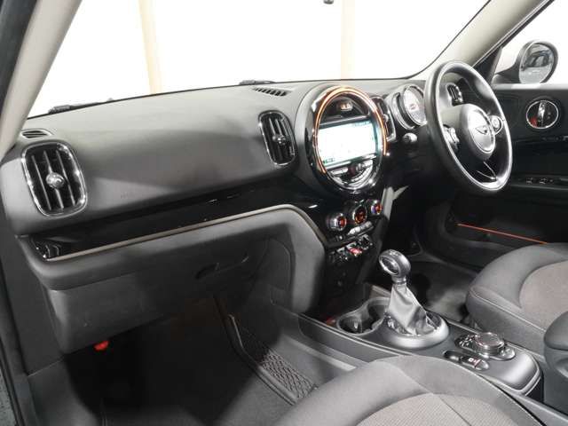BMW MINI COOPER D CROSSOVER