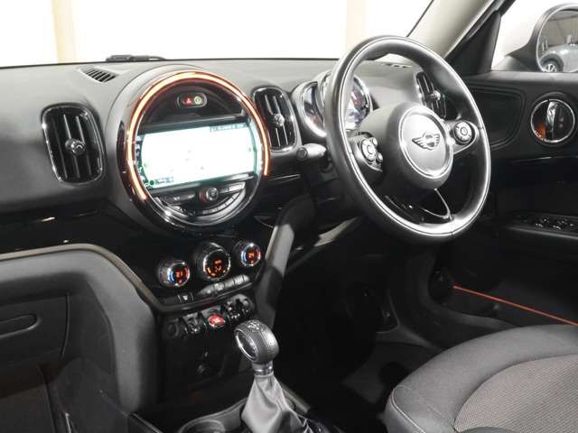 BMW MINI COOPER D CROSSOVER