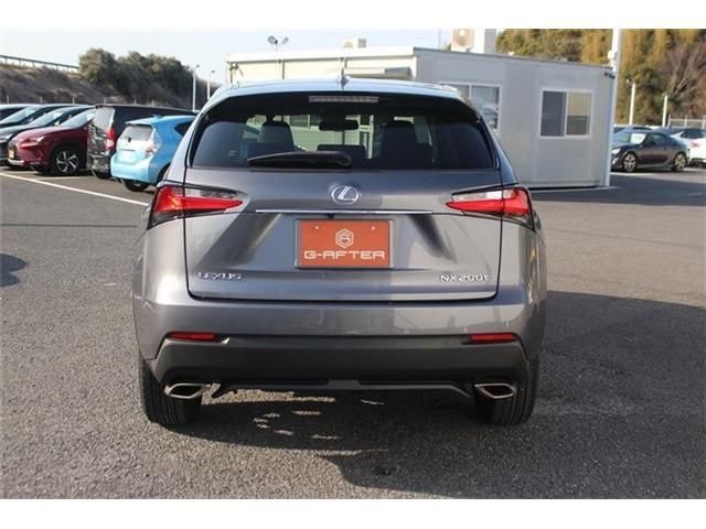 LEXUS NX200t