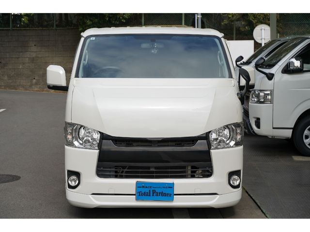 REGIUSACE van 2WD