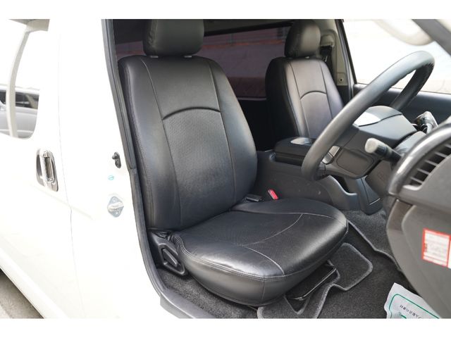REGIUSACE van 2WD