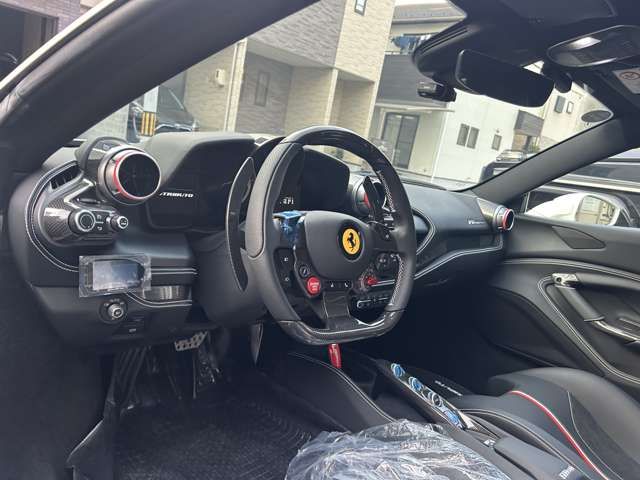 FERRARI F8 Tributo