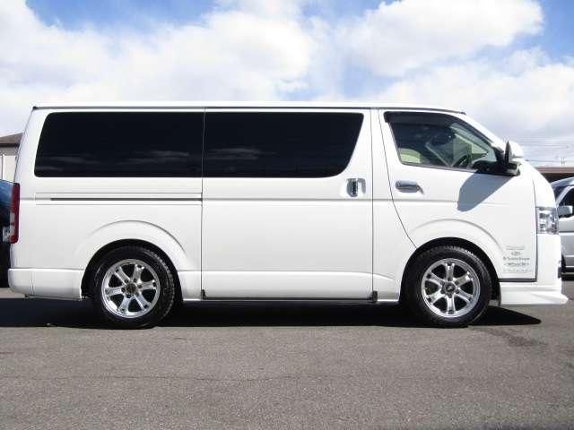 HIACE van 4WD
