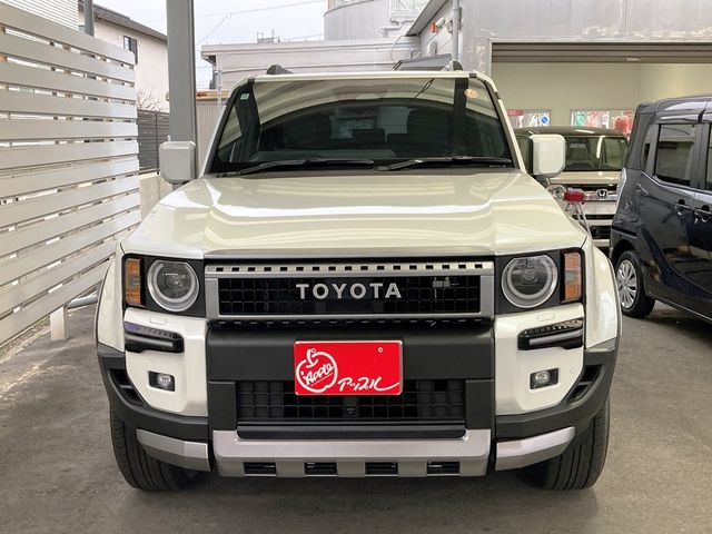 LANDCRUISER 250