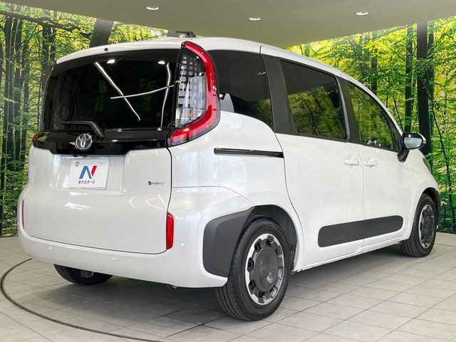 SIENTA HYBRID