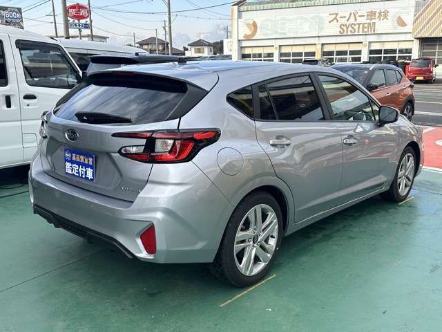 IMPREZA 5Door