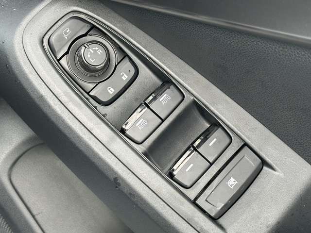 IMPREZA 5Door