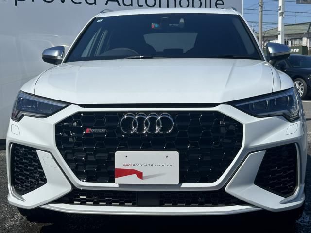 AUDI RS Q3