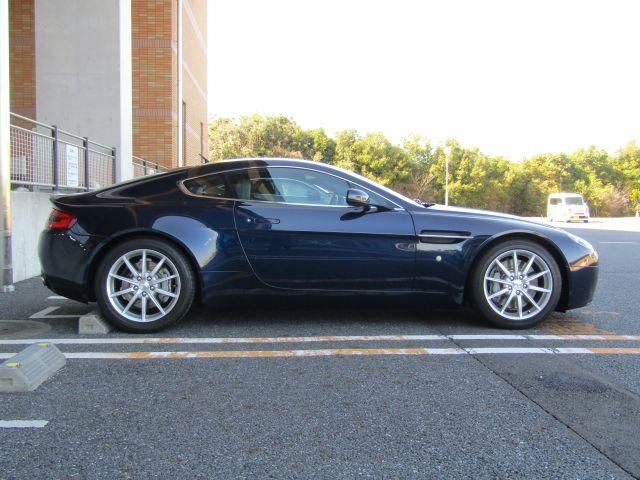 ASTON MARTIN