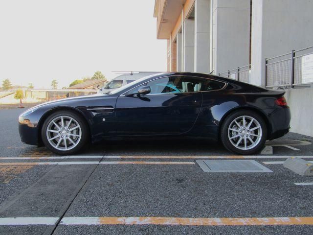 ASTON MARTIN