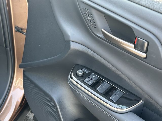 CROWN SPORT