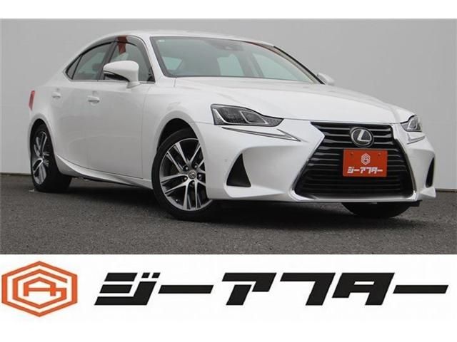 LEXUS IS300