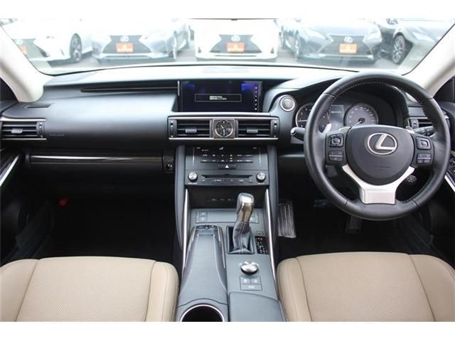 LEXUS IS300