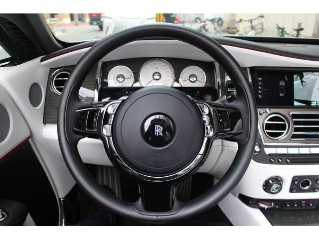 ROLLS-ROYCE open