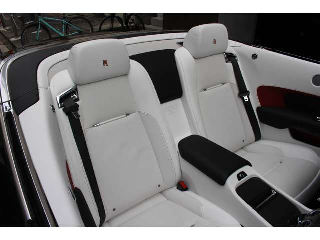 ROLLS-ROYCE open
