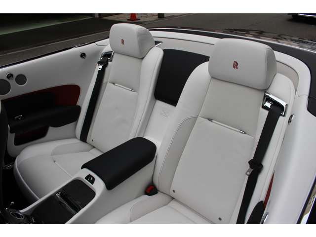 ROLLS-ROYCE open