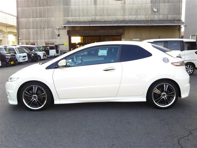 CIVIC hatchback
