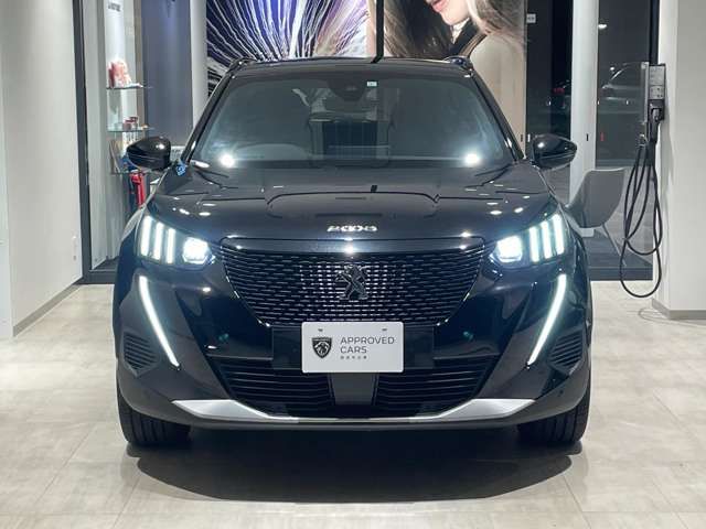 PEUGEOT e-2008