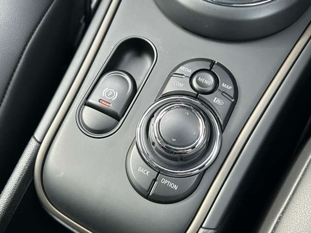 MINI COOPER D CROSSOVER