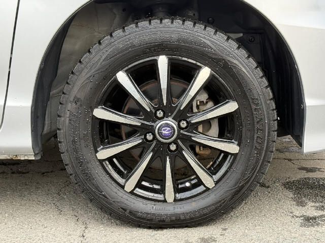 FREED Spike 4WD