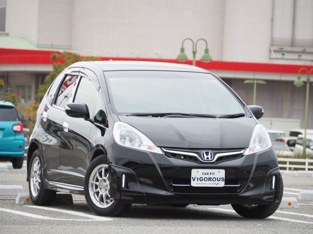 FIT HYBRID