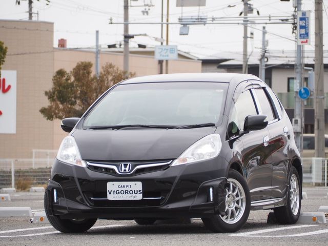 FIT HYBRID