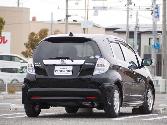 FIT HYBRID
