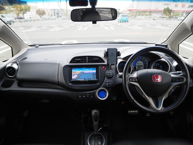 FIT HYBRID
