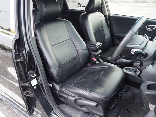 FIT HYBRID