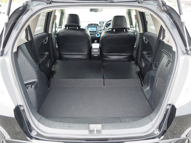 FIT HYBRID
