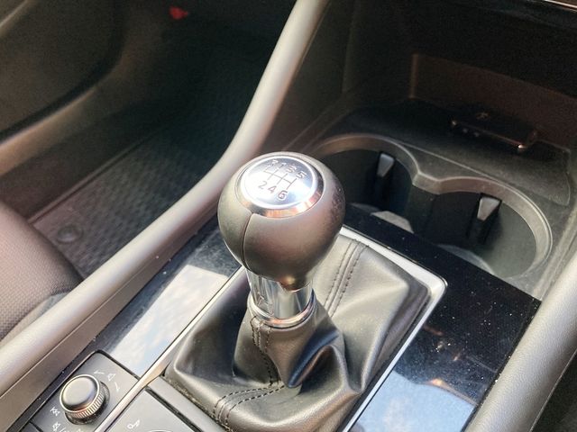 MAZDA3 FASTBACK