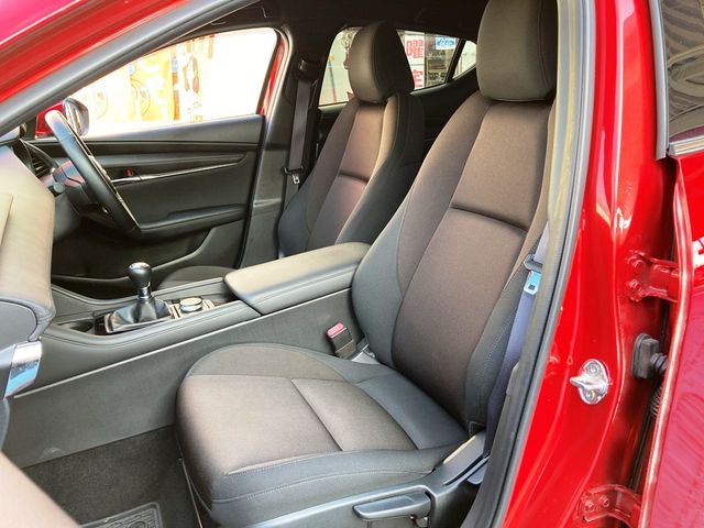 MAZDA3 FASTBACK