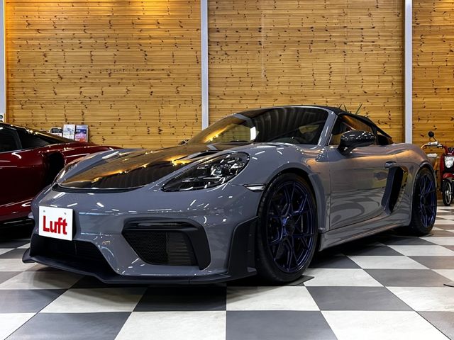 PORSCHE 718 Spyder