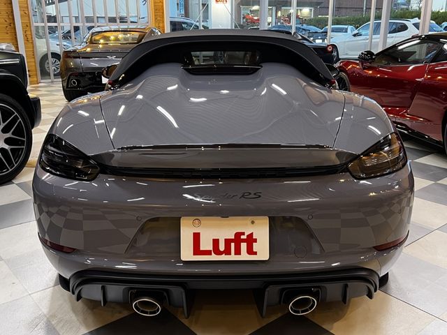 PORSCHE 718Spyder