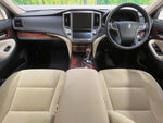 CROWN sedan hybrid