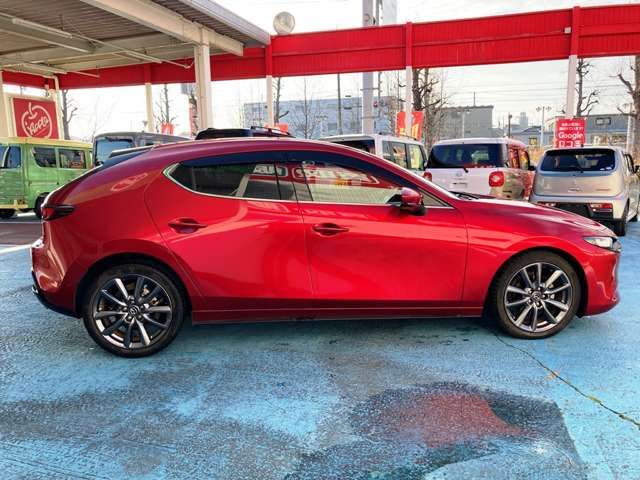 MAZDA3 FASTBACK