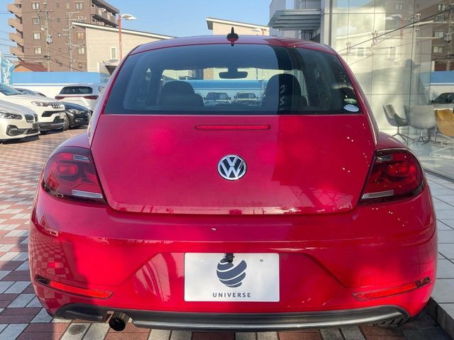 VOLKSWAGEN The BEETLE