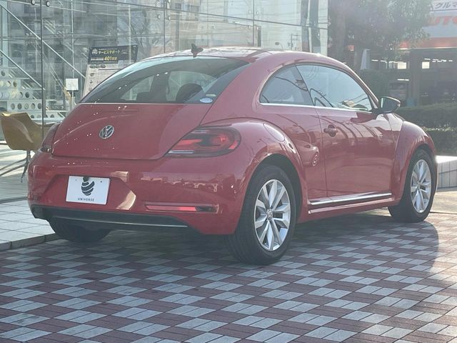 VOLKSWAGEN The BEETLE