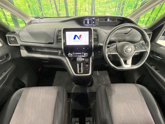SERENA S-HYBRID 4WD