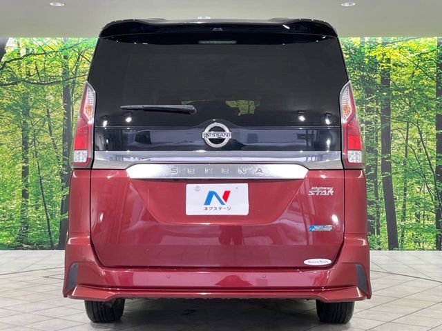 SERENA S-HYBRID 4WD