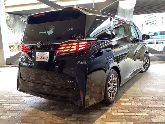 ALPHARD hybrid