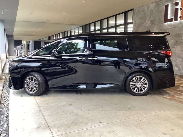 ALPHARD hybrid