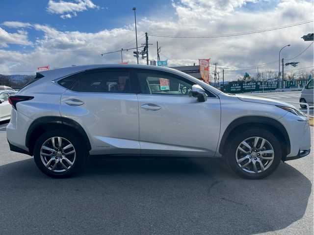 LEXUS NX300h
