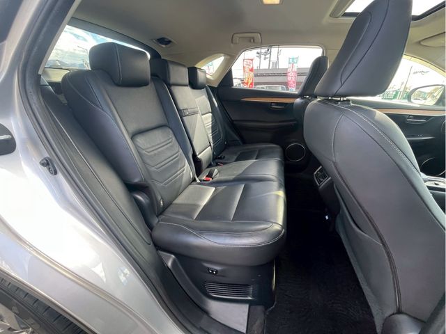 LEXUS NX300h