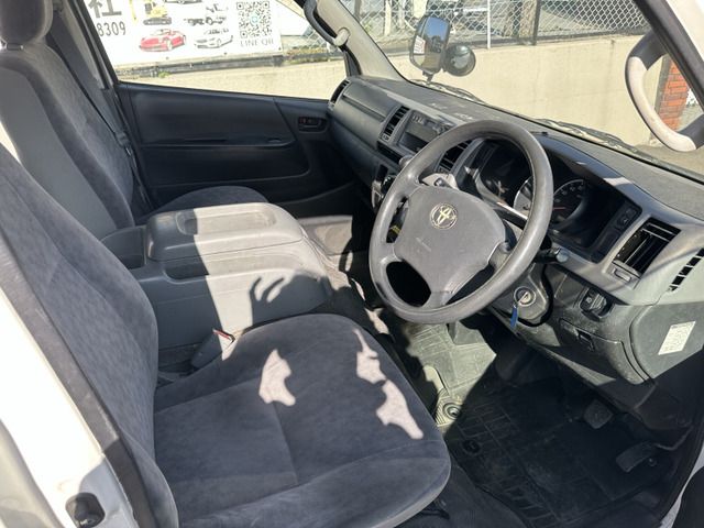 HIACE van 2WD