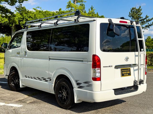 HIACE van 4WD