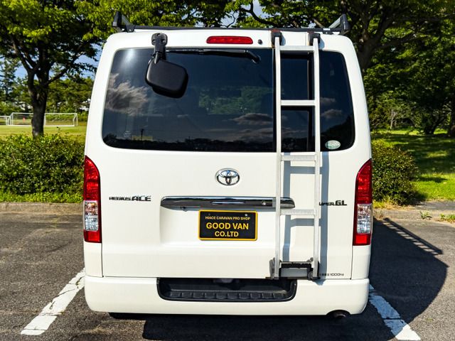 HIACE van 4WD