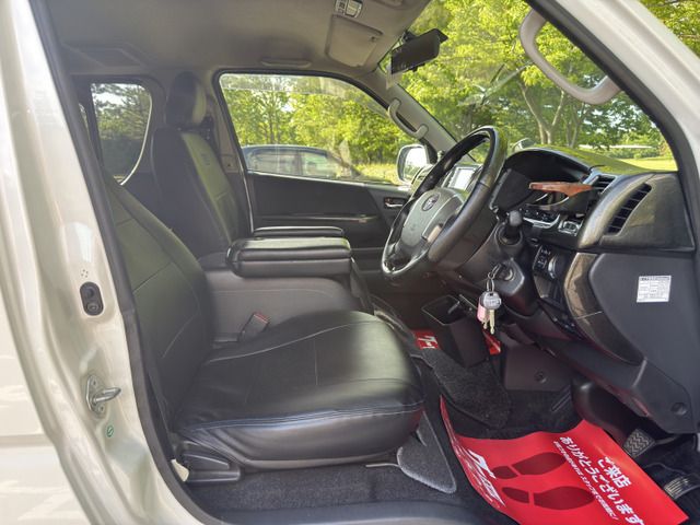 HIACE van 4WD