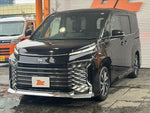 VOXY HYBRID
